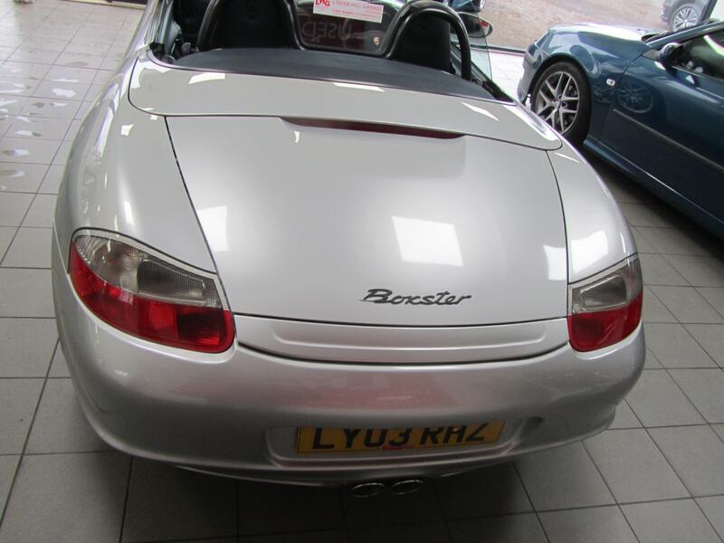 PORSCHE BOXSTER