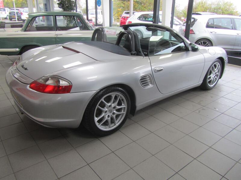 PORSCHE BOXSTER