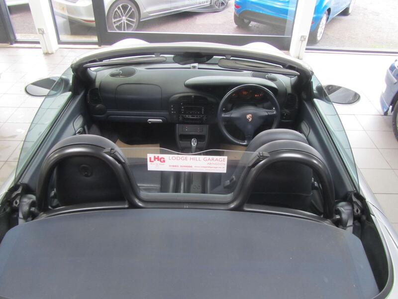 PORSCHE BOXSTER