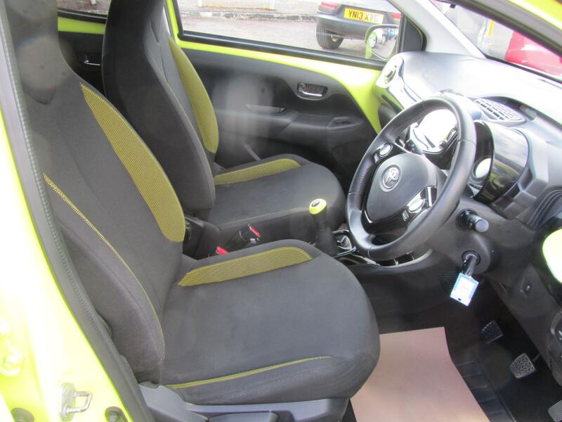 TOYOTA AYGO