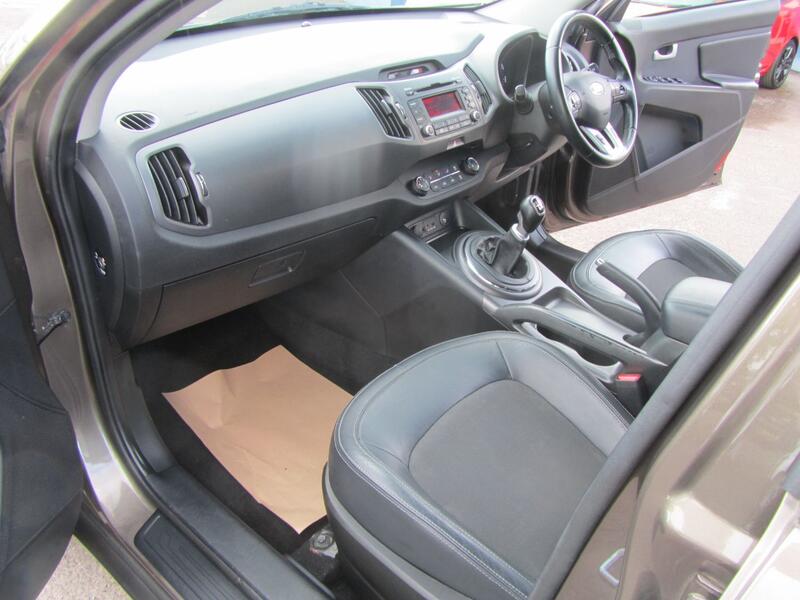 KIA SPORTAGE
