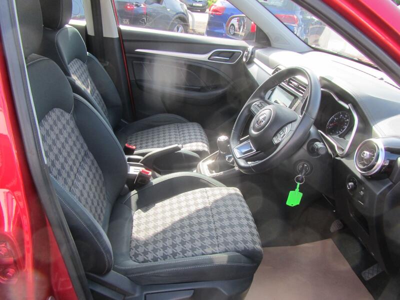 MG ZS