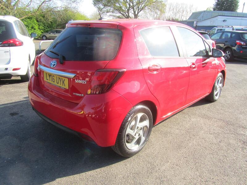 TOYOTA YARIS