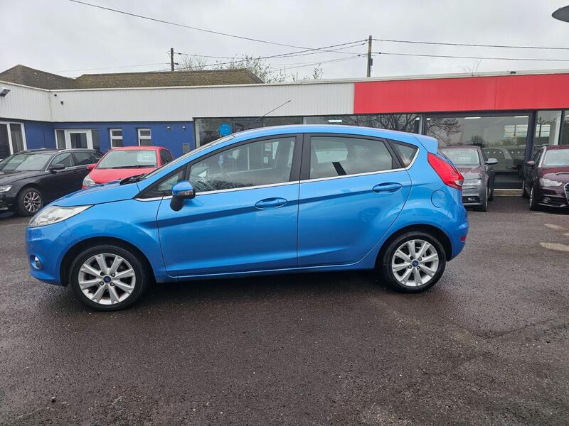 FORD FIESTA