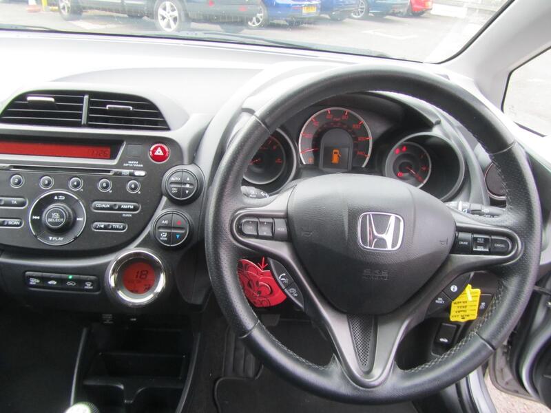 HONDA JAZZ