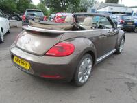 VOLKSWAGEN BEETLE